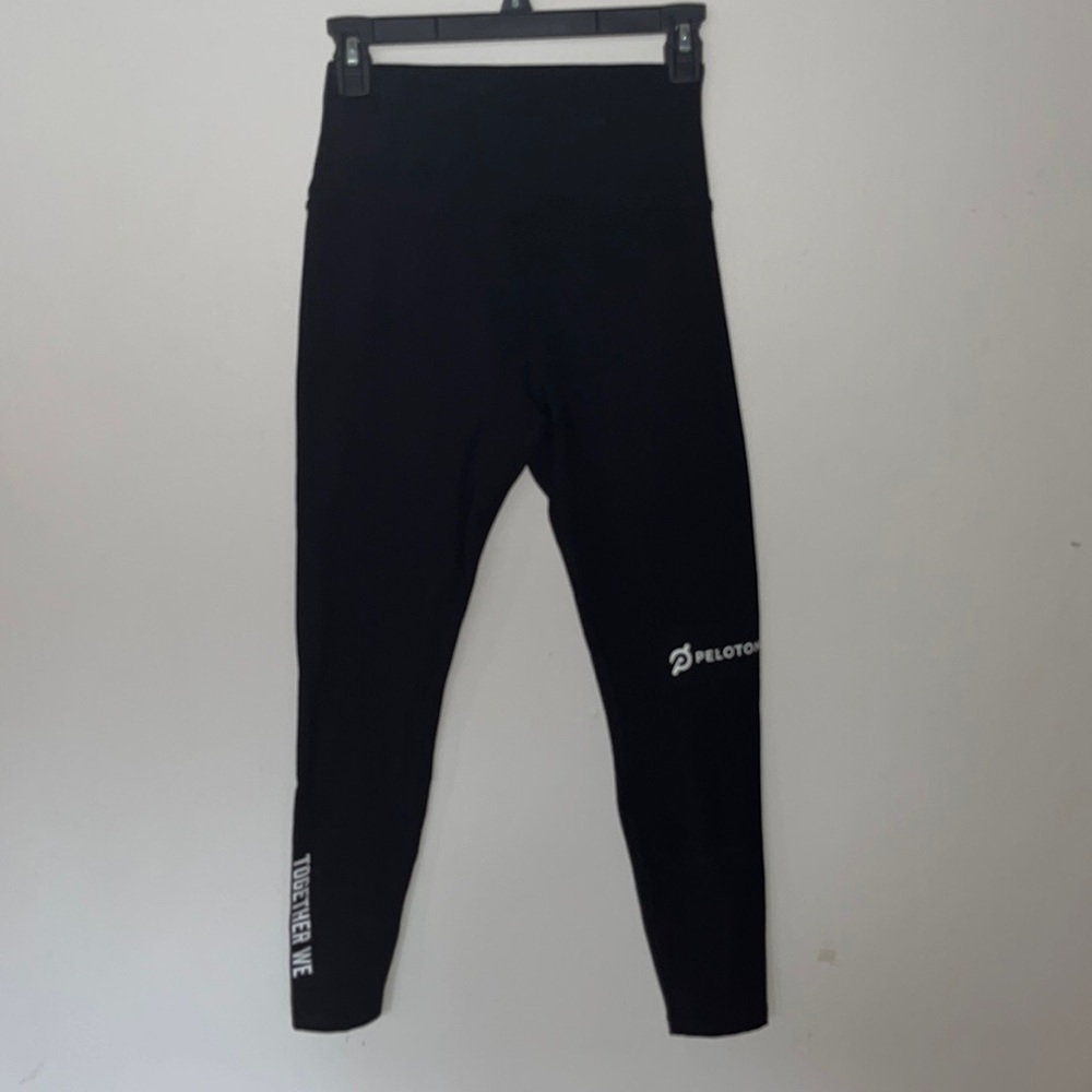 New Peloton Womens Size M Black Cadent Legging “Together We Are Power” N…